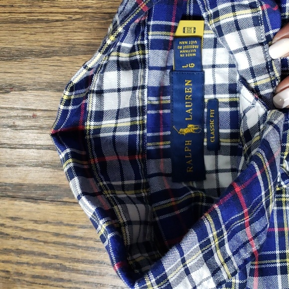 Ralph Lauren Classic Fit Long Sleeves Button Down Shirt - Picture 5 of 9